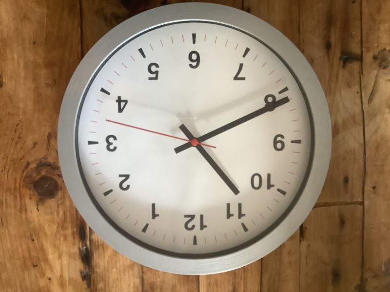 Wall clock in gray from IKEA, 27 cm diameter, battery operated