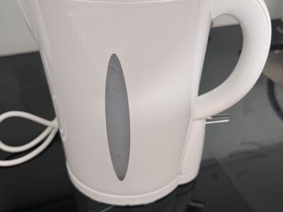 Wasserkocher und Toaster abzugeben
