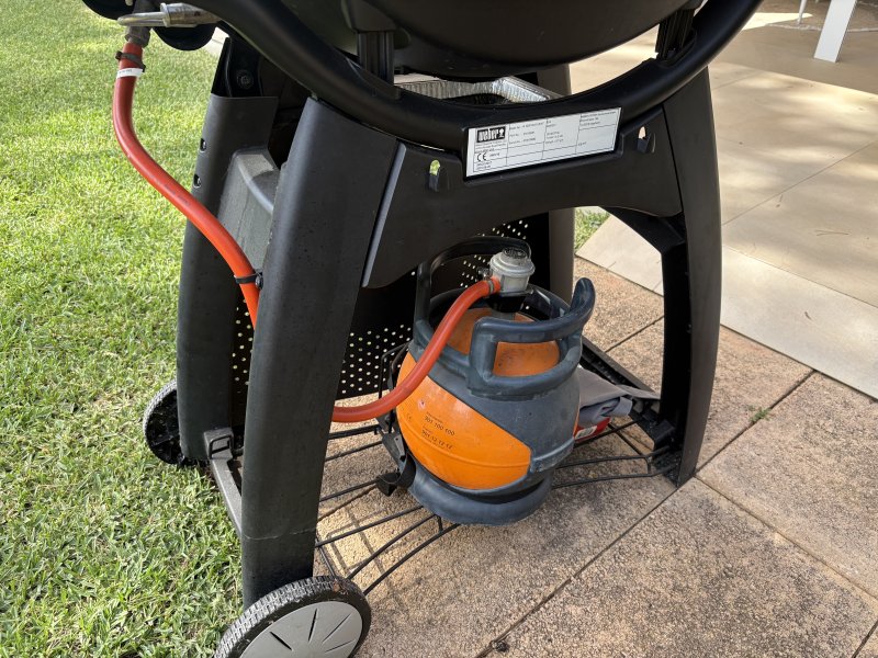 Weber Gasgrill Q 3200 mit viel Zubehör Standort Mallorca