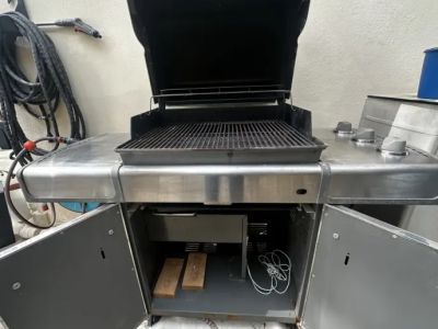 WEBER GRILL