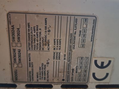 Wechselrichter Xantrex 3000 Watt 24 Volt