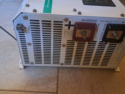 Wechselrichter Xantrex 3000 Watt 24 Volt