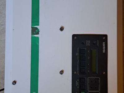 Wechselrichter Xantrex 3000 Watt 24 Volt