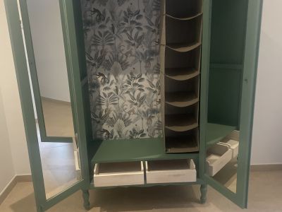 Softwood wardrobe and chest of drawers