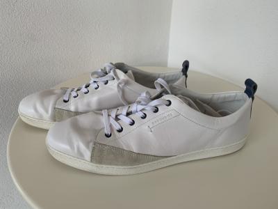 White leather sneakers size 46