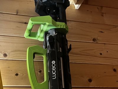 Werkzeuge und Baumaterialien