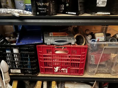 Werkzeuge und Baumaterialien