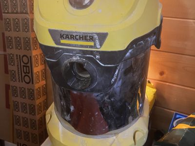 Werkzeuge und Baumaterialien