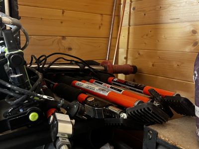 Werkzeuge und Baumaterialien
