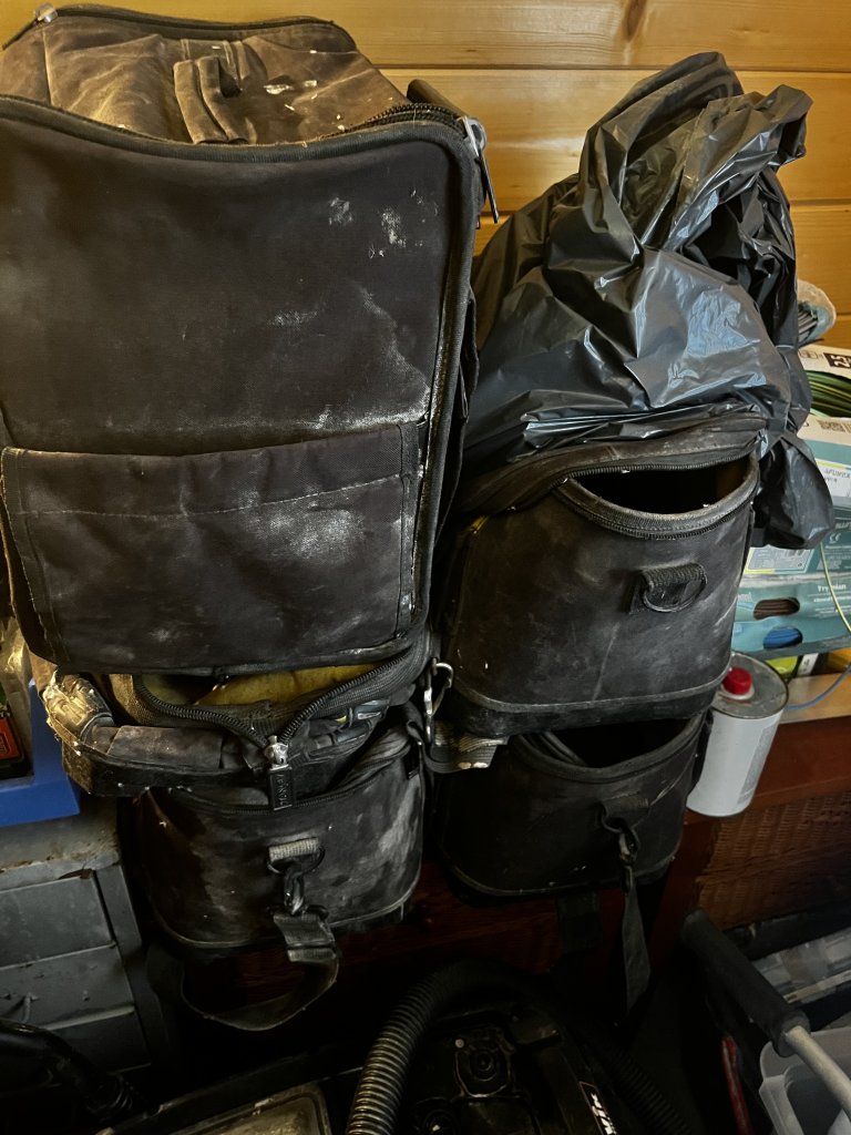 Werkzeuge und Baumaterialien