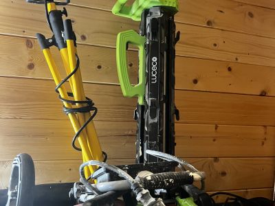 Werkzeuge und Baumaterialien