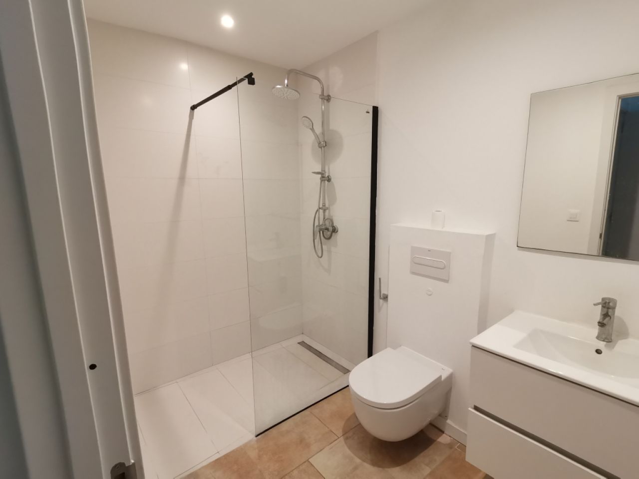Room available in shared flat ( modern apartment ) in Colonia Sant Jordi ( Es Trenc )