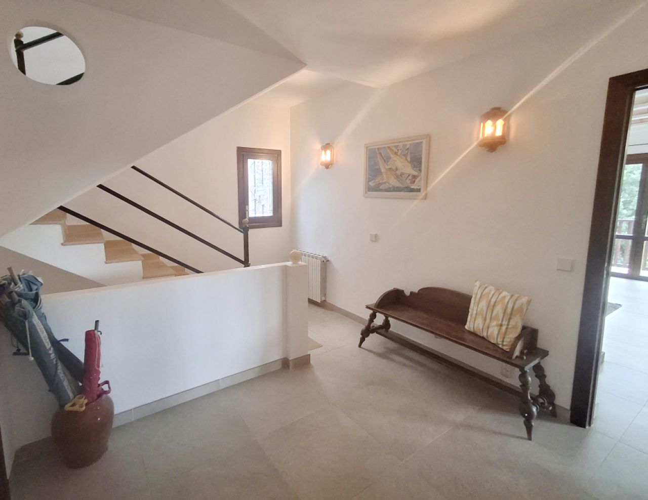 Invierno: chalet de 2 plantas con calefacción central de gasóleo, jardín y piscina en Cala Dor - cerca del puerto -- CH 23 WT