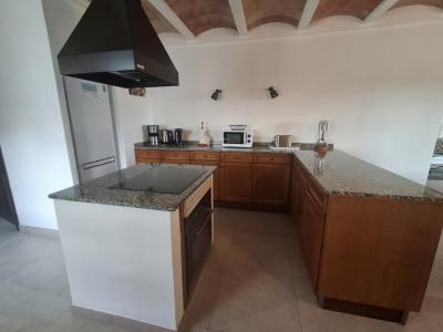 Invierno: chalet de 2 plantas con calefacción central de gasóleo, jardín y piscina en Cala Dor - cerca del puerto -- CH 23 WT