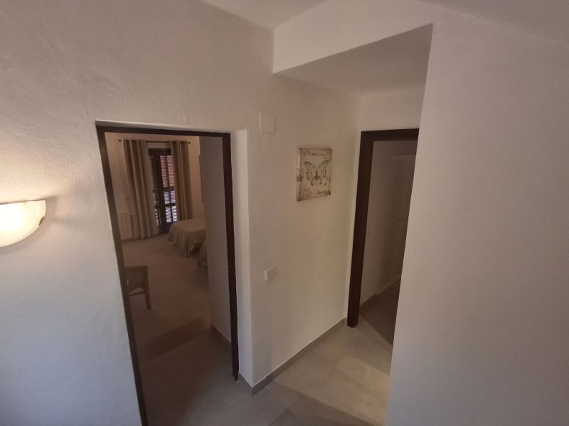 Invierno: chalet de 2 plantas con calefacción central de gasóleo, jardín y piscina en Cala Dor - cerca del puerto -- CH 23 WT