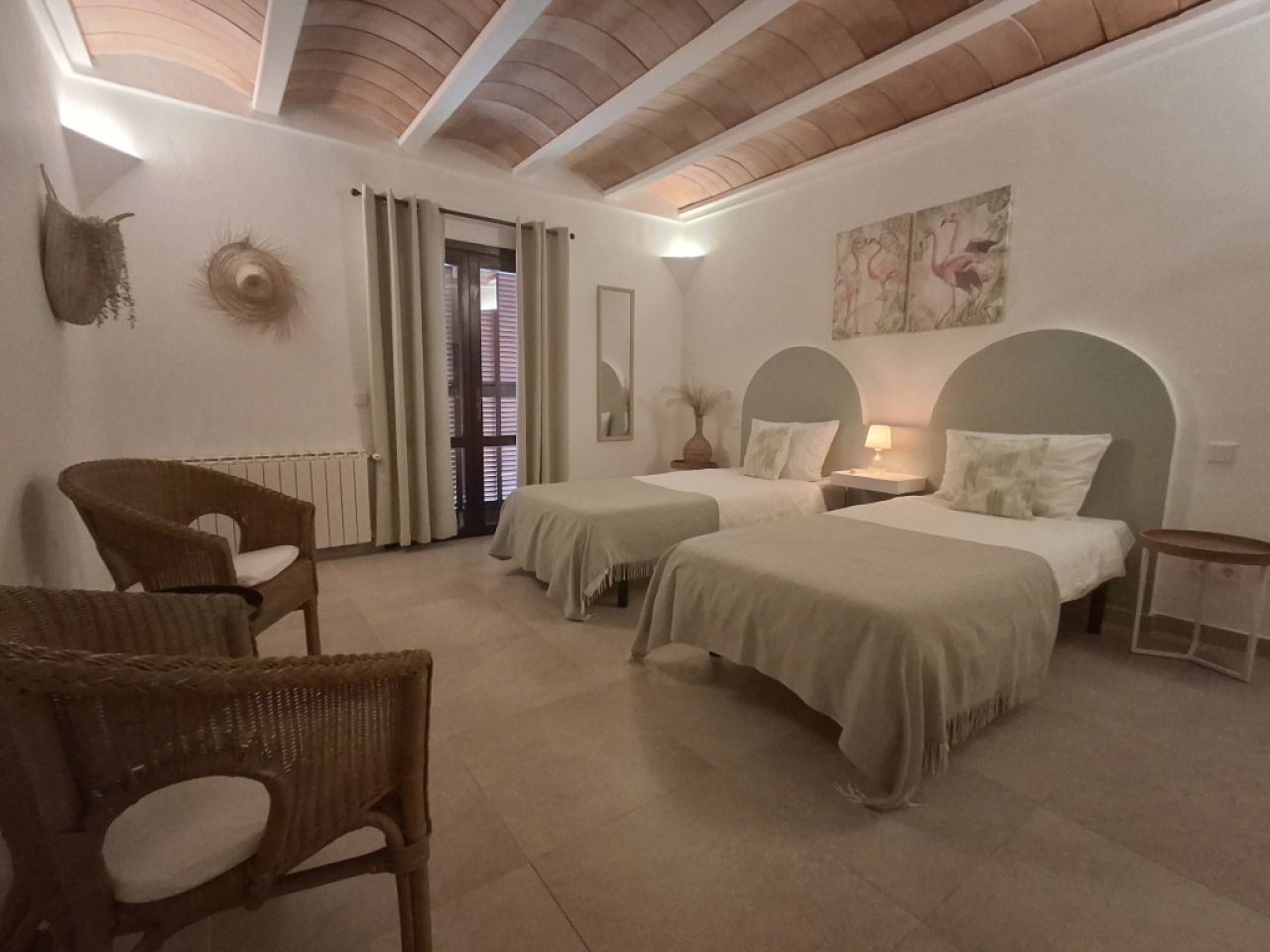 Invierno: chalet de 2 plantas con calefacción central de gasóleo, jardín y piscina en Cala Dor - cerca del puerto -- CH 23 WT