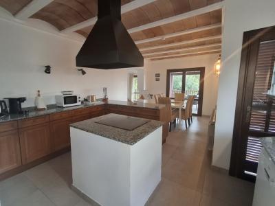 Invierno: chalet de 2 plantas con calefacción central de gasóleo, jardín y piscina en Cala Dor - cerca del puerto -- CH 23 WT