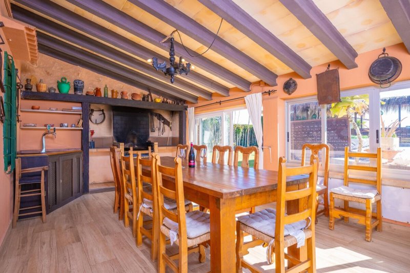 Winter: 2 Etagenfinca mit AC,Kamine und Pool bei Felanitx -- F 67 WT