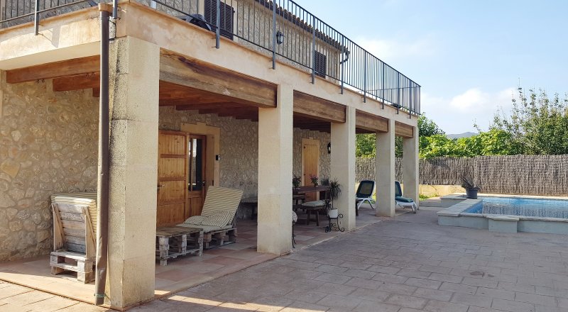 Winter: 2 Etagenfinca mit BBQ, Pool und AC / Kamin bei Pollenca-- F 13 WT