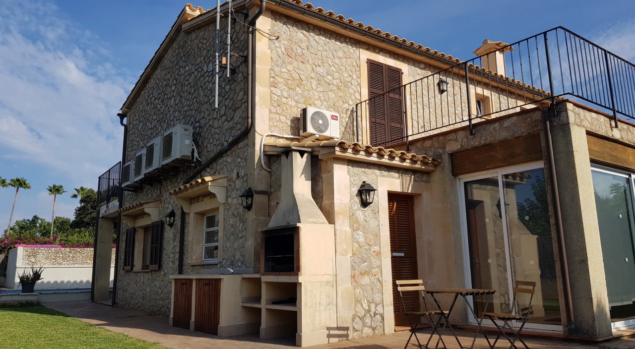 Winter: 2 Etagenfinca mit BBQ, Pool und AC / Kamin bei Pollenca-- F 13 WT