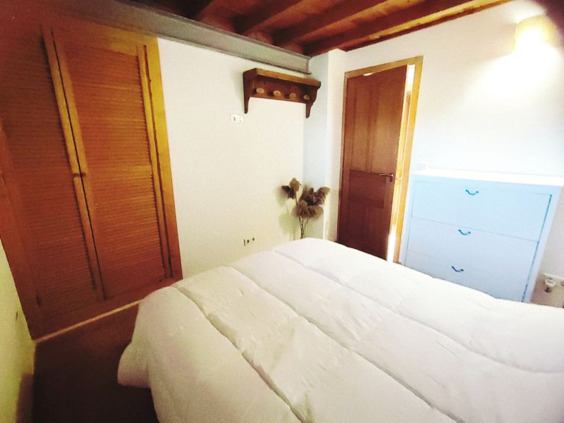 Winter: 2 Häuser auf einem Grundstück mit AC,Kamin und guter Lage bei Campos --- F 92 a + b WT