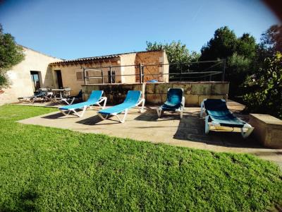 Winter: 2 Häuser auf einem Grundstück mit AC,Kamin und guter Lage bei Campos --- F 92 a + b WT