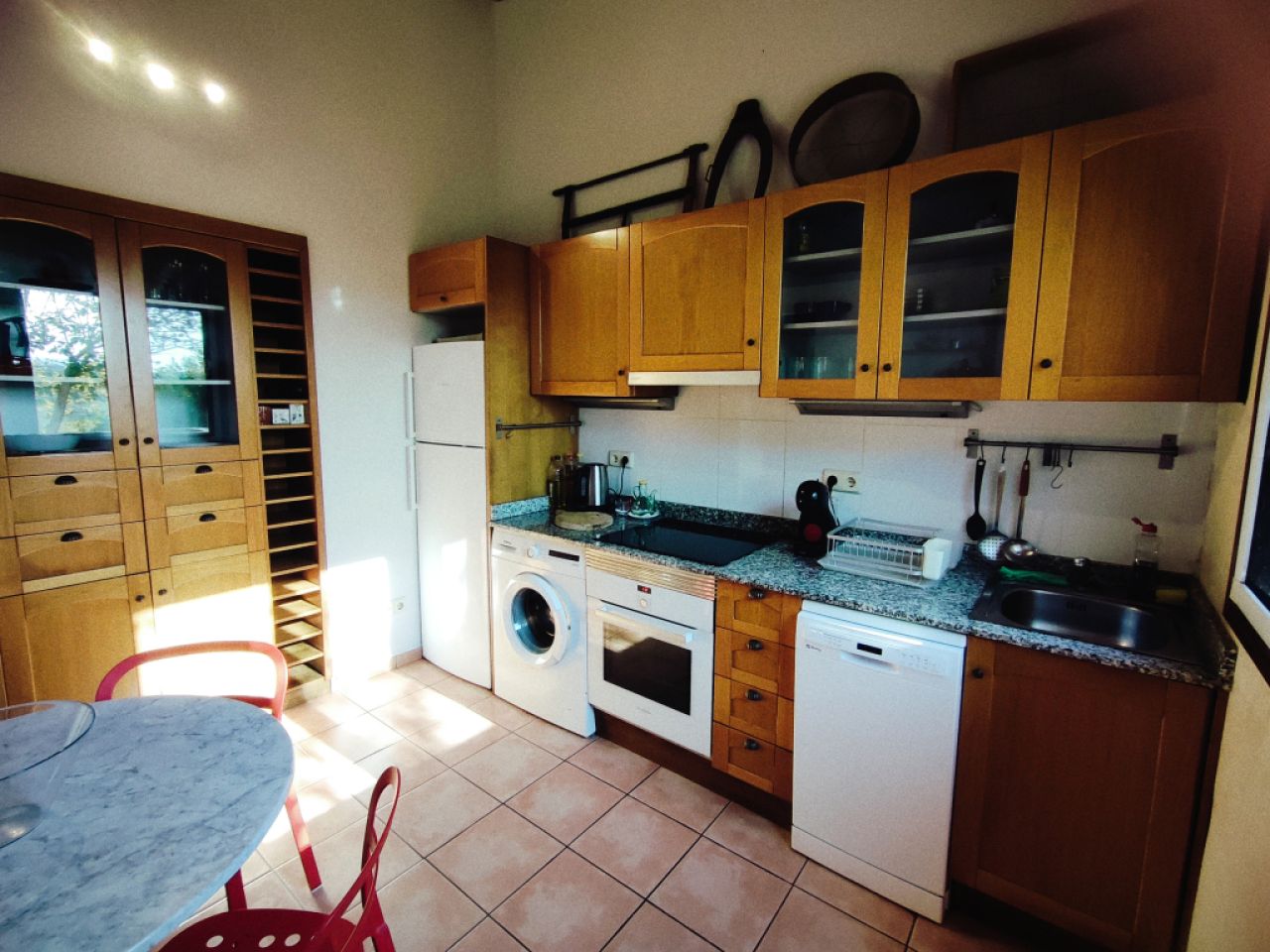 Winter: 2 Häuser auf einem Grundstück mit AC,Kamin und guter Lage bei Campos --- F 92 a + b WT