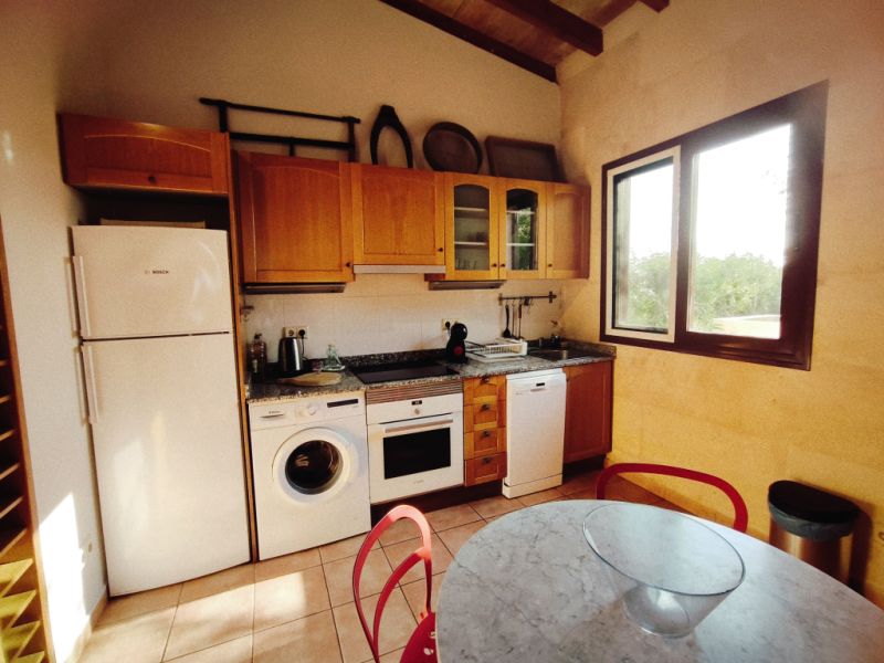 Winter: 2 Häuser auf einem Grundstück mit AC,Kamin und guter Lage bei Campos --- F 92 a + b WT