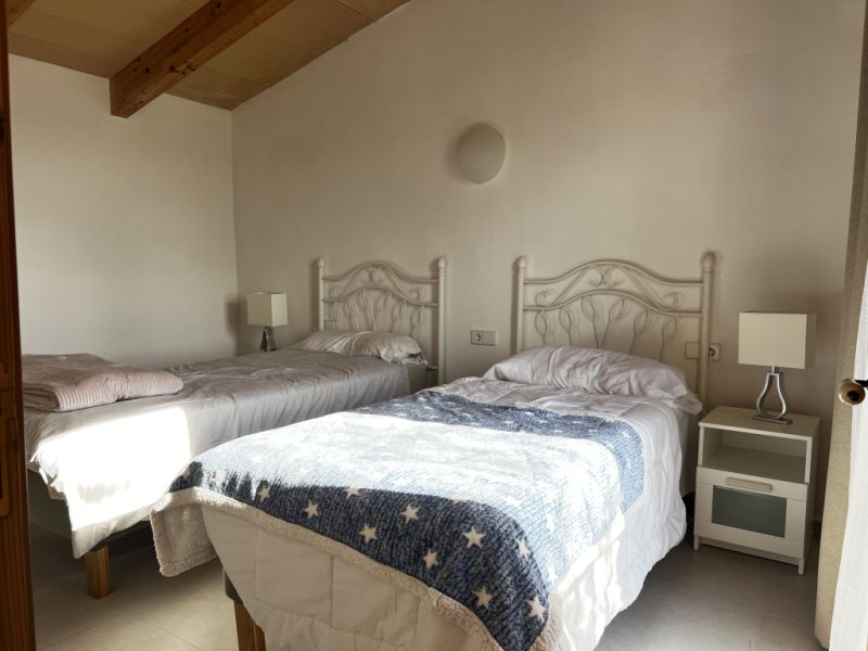 WINTER: 2 stöckige Finca mit Ölzentralheizung bei Montouri ---- F 78 WT