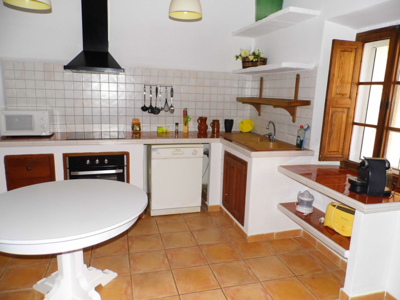 WINTER 26 / 27: Casita mit Zentralheizung auf einem Gemeinschaftsgrundstück bei Manacor -- F 250 a