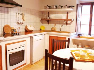 WINTER 26 / 27: Casita mit Zentralheizung auf einem Gemeinschaftsgrundstück bei Manacor -- F 250 a