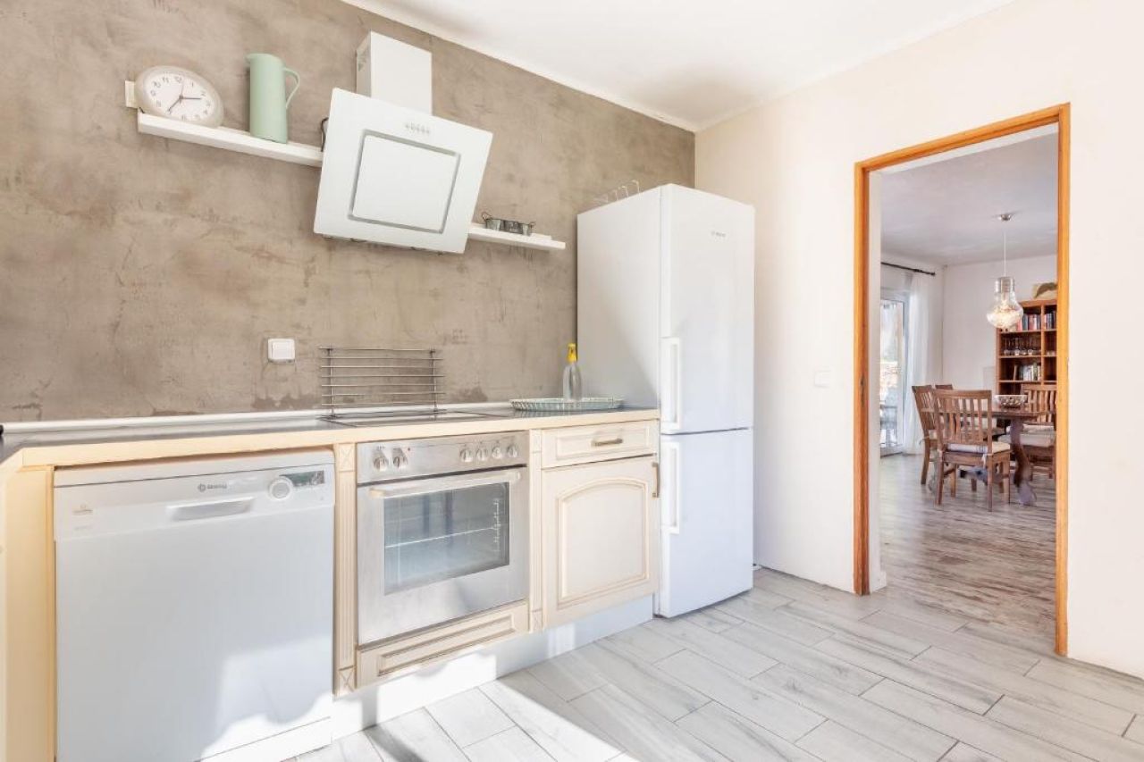 Winter 27 / 28: Ebenerdiges Chalet mit AC und Pool bei Es Carritxo -- CH 17 WT