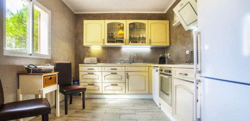 Winter 27 / 28: Ebenerdiges Chalet mit AC und Pool bei Es Carritxo -- CH 17 WT