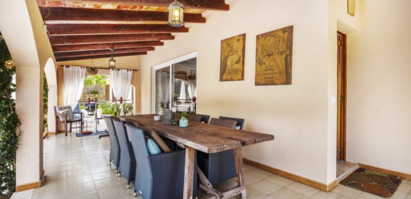 Winter 27 / 28: Ebenerdiges Chalet mit AC und Pool bei Es Carritxo -- CH 17 WT