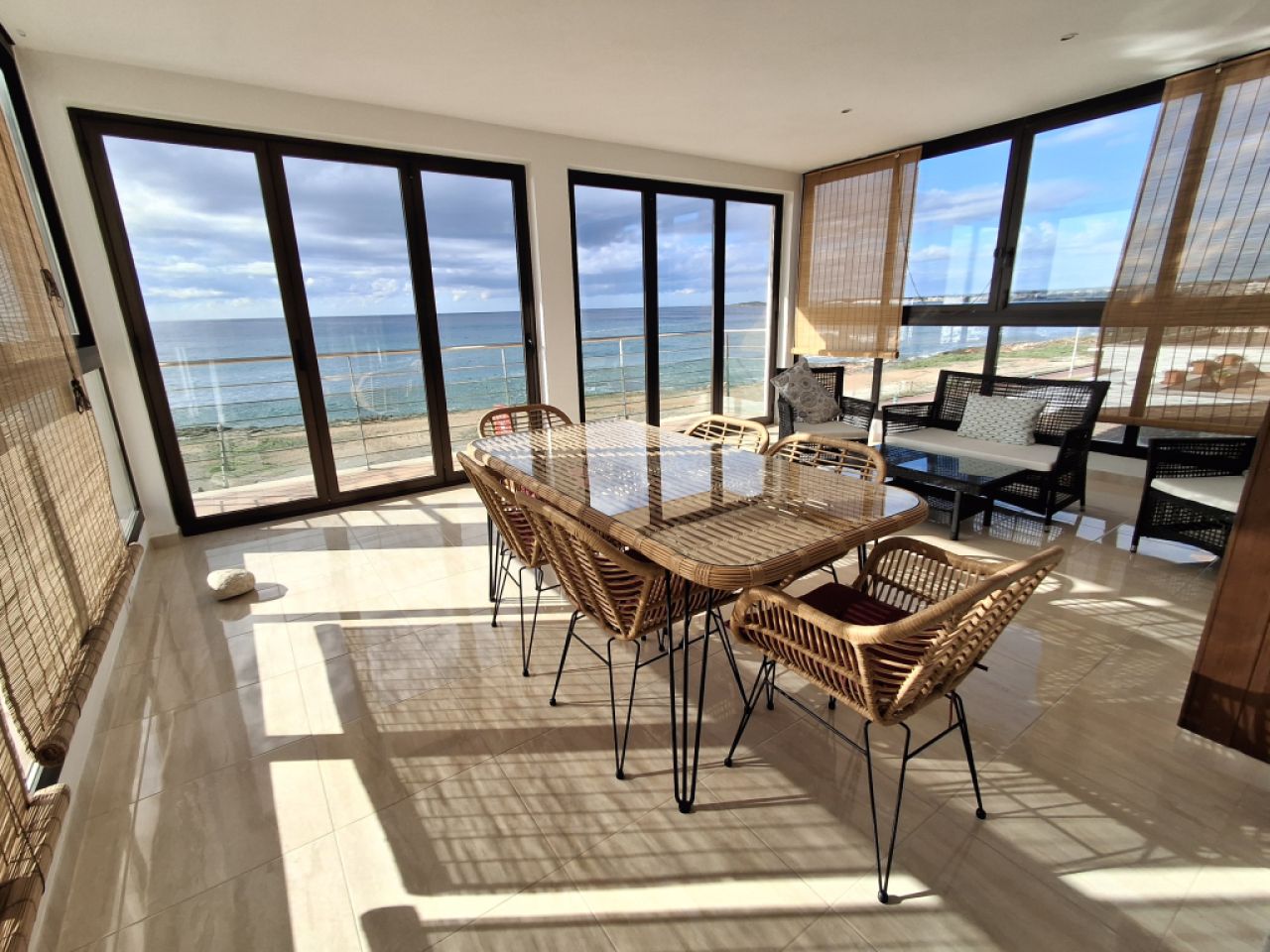 Winter 27 / 28: Helles Apartment mit AC in 1. Linie von Sa Rapita--- AP 03 WT