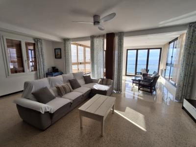 Winter 27 / 28: Helles Apartment mit AC in 1. Linie von Sa Rapita--- AP 03 WT