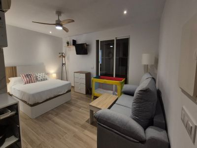 Winter 27 / 28: Modernes Studio in 2. Etage mit Terrasse und Gem. Pool in Cala Dor -- AP 40 WT