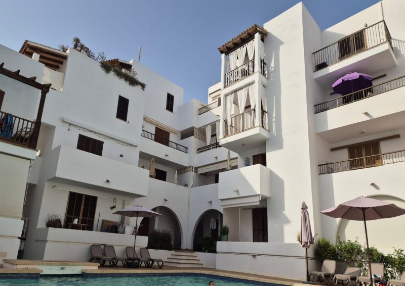Winter 27 / 28: Modernes Studio in 2. Etage mit Terrasse und Gem. Pool in Cala Dor -- AP 40 WT