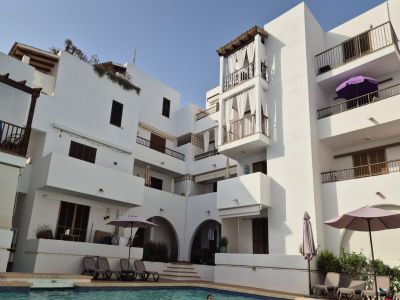 Winter 27 / 28: Modernes Studio in 2. Etage mit Terrasse und Gem. Pool in Cala Dor -- AP 40 WT
