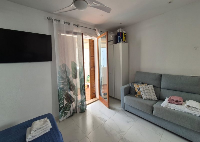 Winter 27 / 28: Modernes Studio in 2. Etage mit Terrasse und Gem. Pool in Cala Dor -- AP 40 WT