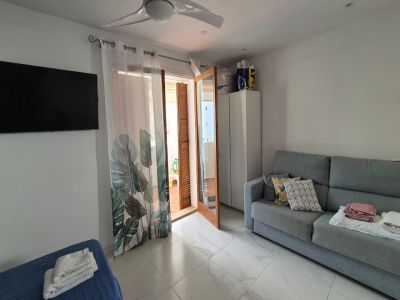 Winter 27 / 28: Modernes Studio in 2. Etage mit Terrasse und Gem. Pool in Cala Dor -- AP 40 WT