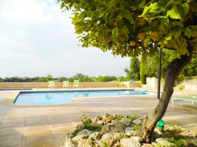 INVIERNO: 3 sep. Casas con 2 piscinas y calefacción en Manacor --- F 250 CM