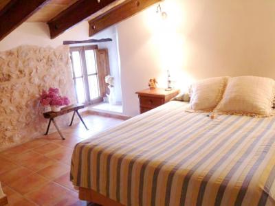 INVIERNO: 3 sep. Casas con 2 piscinas y calefacción en Manacor --- F 250 CM