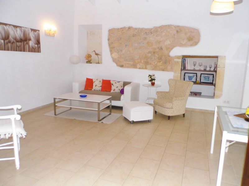 INVIERNO: 3 sep. Casas con 2 piscinas y calefacción en Manacor --- F 250 CM