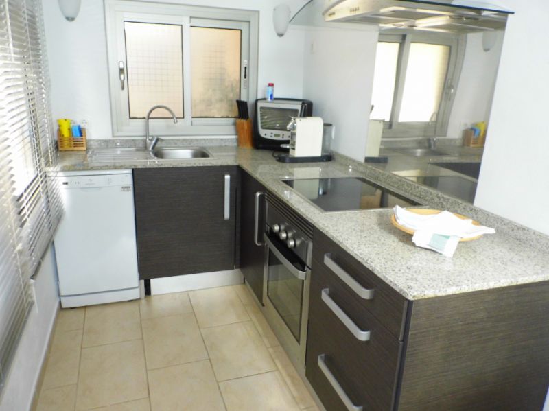 INVIERNO: 3 sep. Casas con 2 piscinas y calefacción en Manacor --- F 250 CM