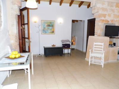 INVIERNO: 3 sep. Casas con 2 piscinas y calefacción en Manacor --- F 250 CM
