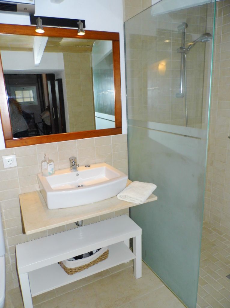 INVIERNO: 3 sep. Casas con 2 piscinas y calefacción en Manacor --- F 250 CM
