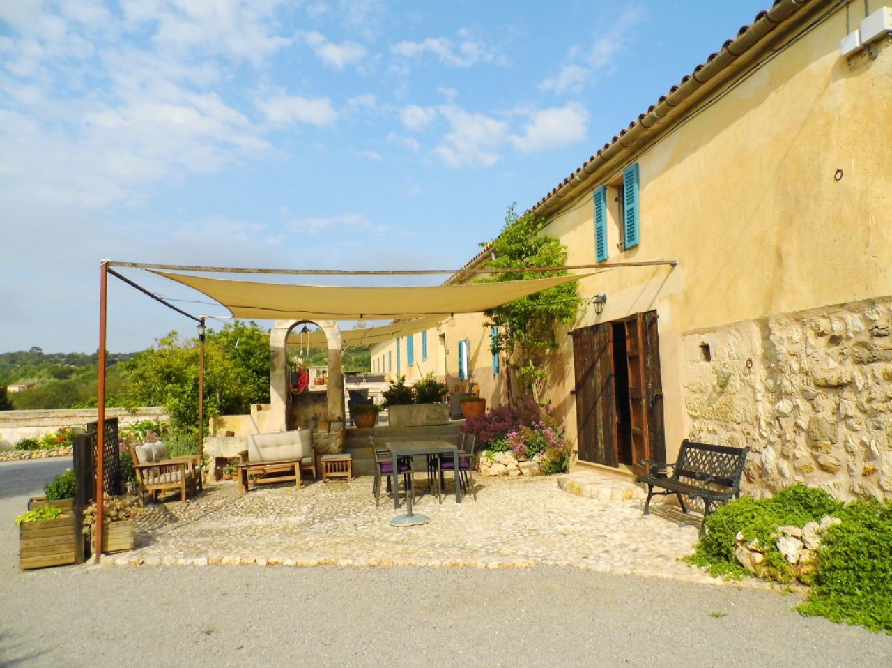 INVIERNO: 3 sep. Casas con 2 piscinas y calefacción en Manacor --- F 250 CM