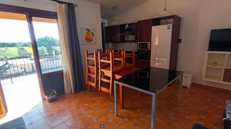 Winter: 4 Apts mit Gemeinschaftspool, BBQ und AC in einer DOrfsiedlung bei Campos -- AP 23 a - d WT