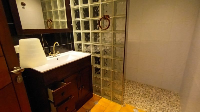 Winter: 4 Apts mit Gemeinschaftspool, BBQ und AC in einer DOrfsiedlung bei Campos -- AP 23 a - d WT